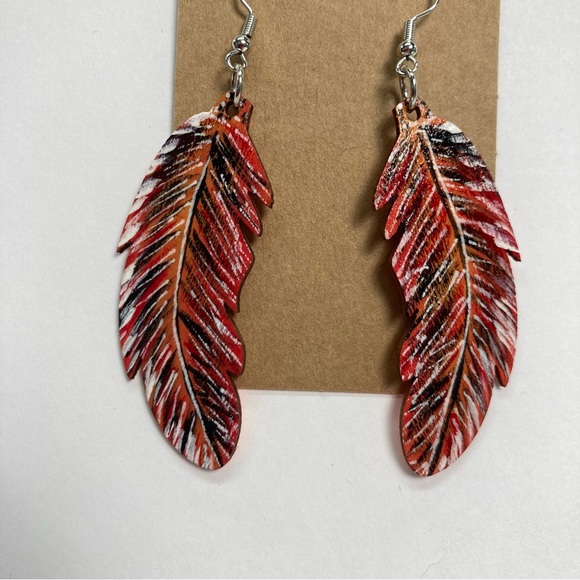 Feather-Shaped Earrings: Handcrafted, Hand-Painted, and Perfect for Fall - Picture 2 of 8